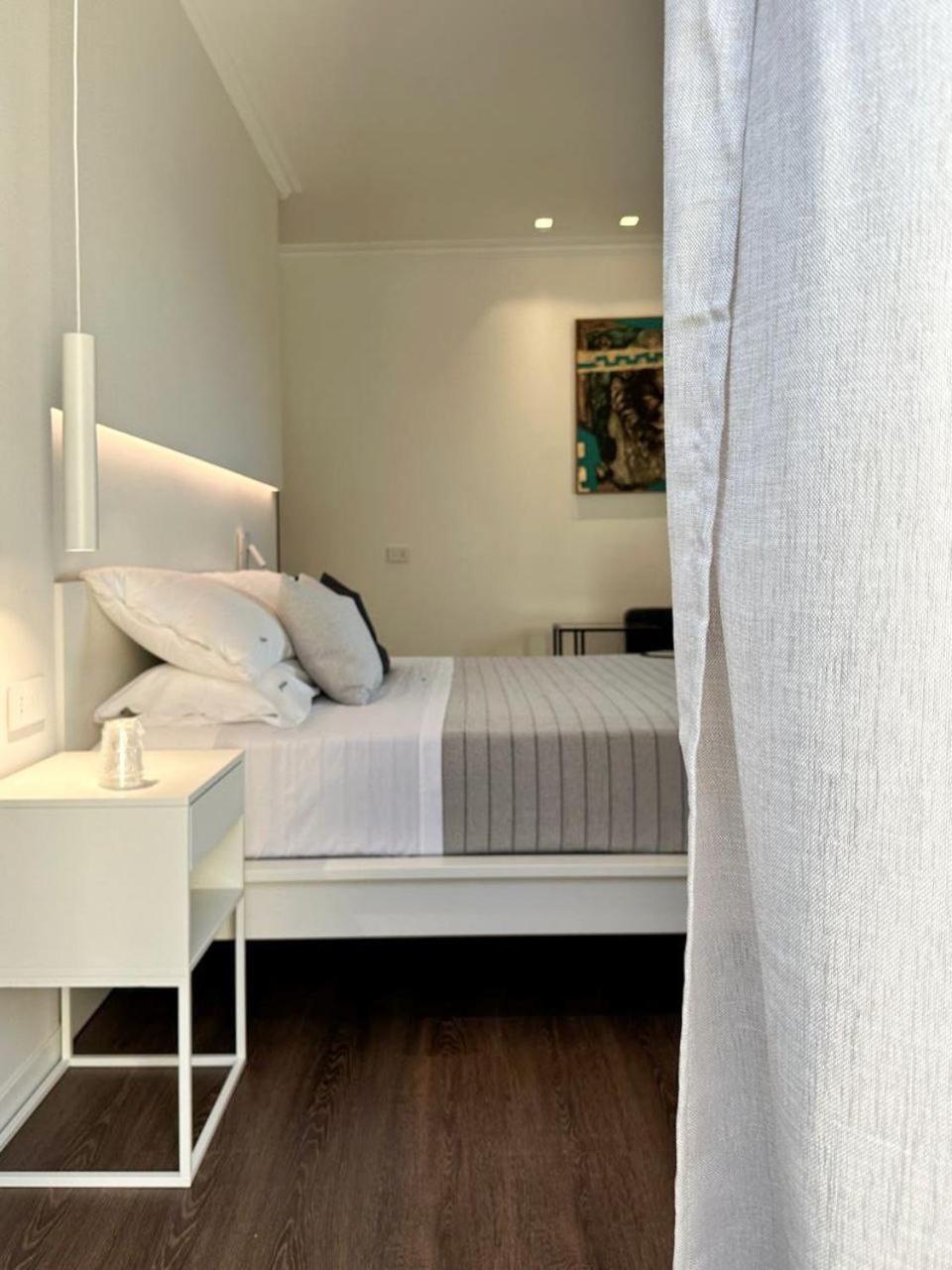 Iblu Rooms Termoli Bagian luar foto