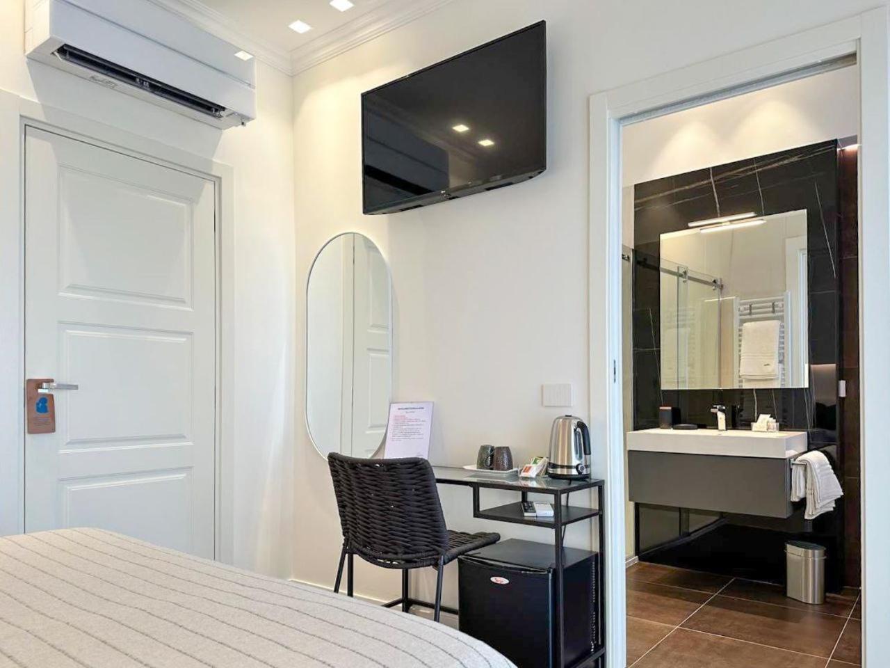Iblu Rooms Termoli Bagian luar foto