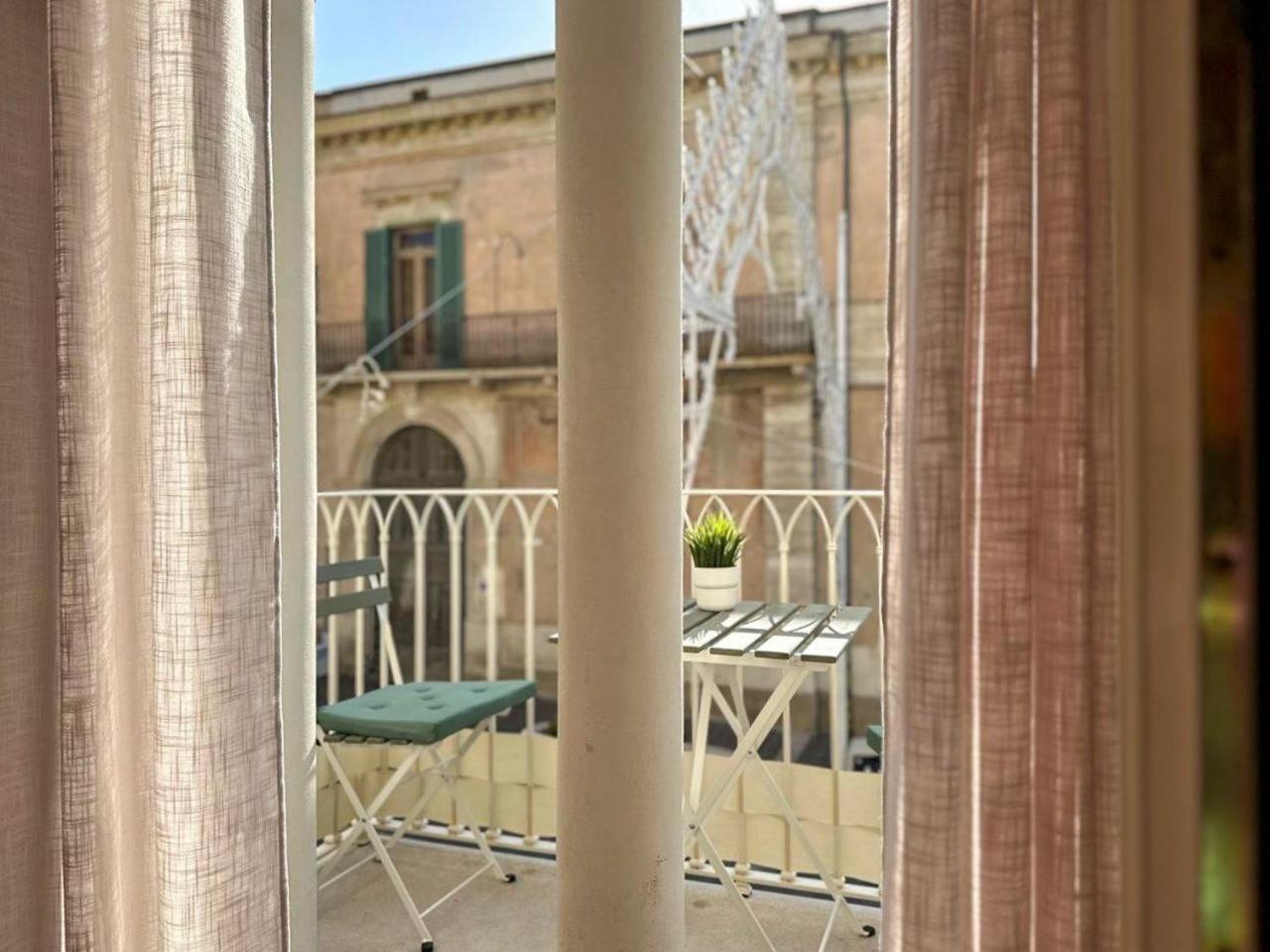Iblu Rooms Termoli Bagian luar foto